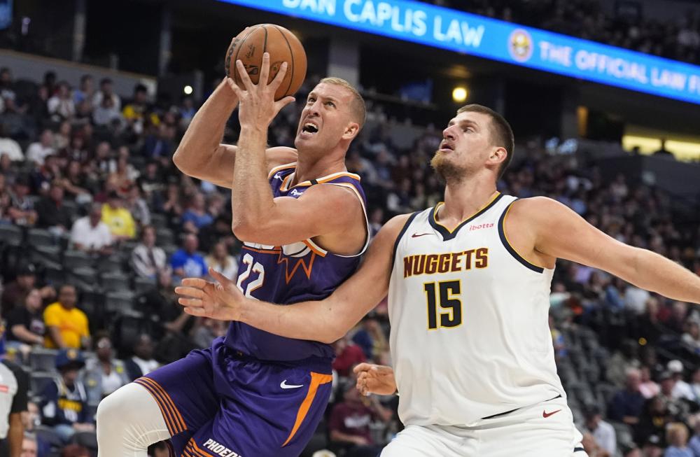 并利用其在 并利用其在